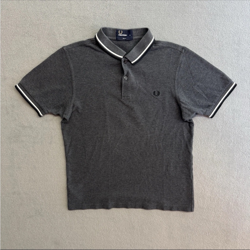 Fred Perry Polo Shirt Medium Men's Gray Short Sleeve Cotton Logo Collared Preppy